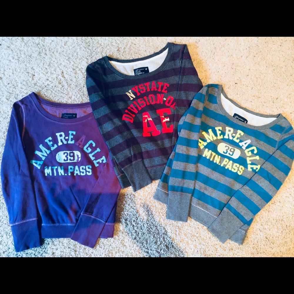 American Eagle outfitters! crewneck sweatshirts